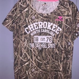 Mossy oak women’s camo shirt